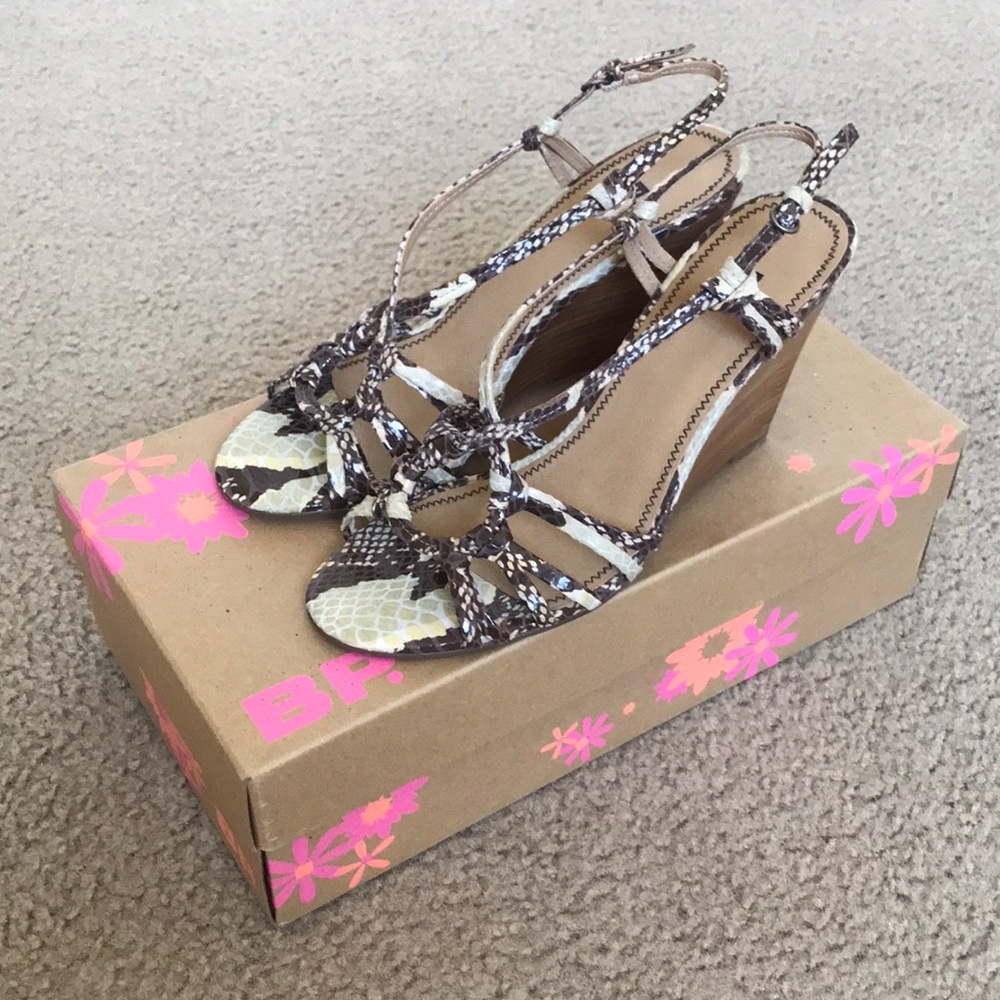 BP Helina Wedge Sandals 5.5M